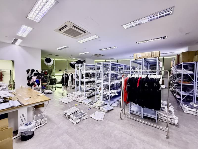 Oxley BizHub, 61 Ubi Road 1, 2,239 sqft, Light Industrial (B1) For Rent, by Shawn Thayalan, 500143087 - CommercialGuru.com.sg