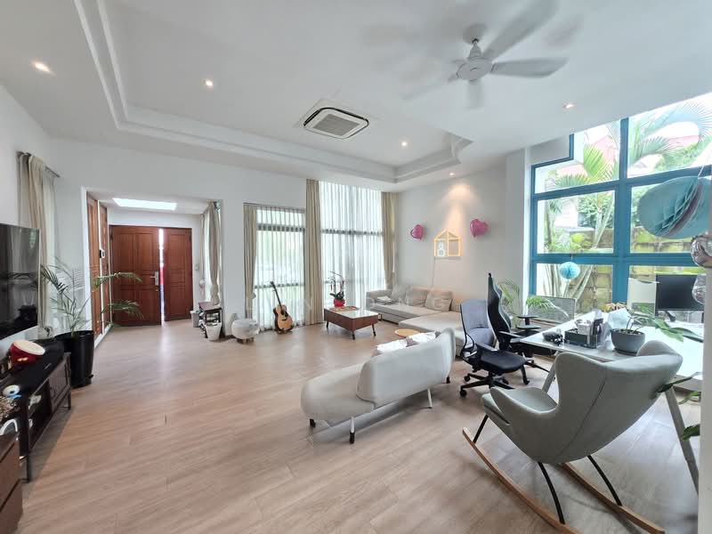 Charming 3.5 Storey Detached @ Pasir Panjang Road, Kent Ridge Drive, Pasir Panjang Road, 7 Bedrooms, 5,113 sqft, Detached House For Sale, by Lin Ong, 500143088 - Living Room - PropertyGuru.com.sg