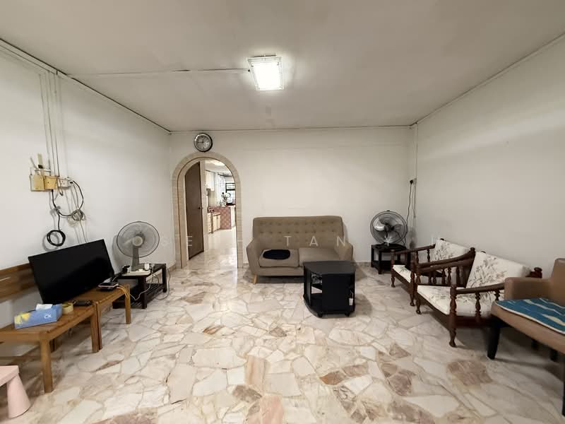 488 Jurong West Avenue 1, 488 Jurong West Avenue 1, 3 Bedrooms, 990 sqft, HDB Flat For Sale, by Joseph Tan Y H, 500143098 - Living Room - PropertyGuru.com.sg