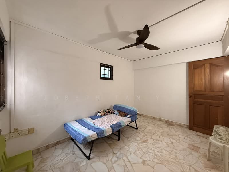 488 Jurong West Avenue 1, 488 Jurong West Avenue 1, 3 Bedrooms, 990 sqft, HDB Flat For Sale, by Joseph Tan Y H, 500143098 - Bedroom - PropertyGuru.com.sg