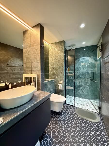 Changi Rise Condo, 12 Simei Rise, 3 Bedrooms, 1,259 sqft, Condominium For Sale, by Andrew Phee, 500143100 - Common Bathroom - PropertyGuru.com.sg