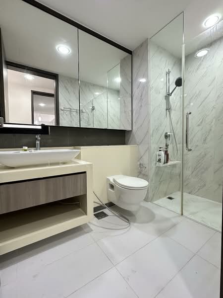 Jewel @ Buangkok, Buangkok Drive, 2 Bedrooms, 775 sqft, Condominium For Sale, by Jeslyn Hoe, 500143102 - Bathroom - PropertyGuru.com.sg
