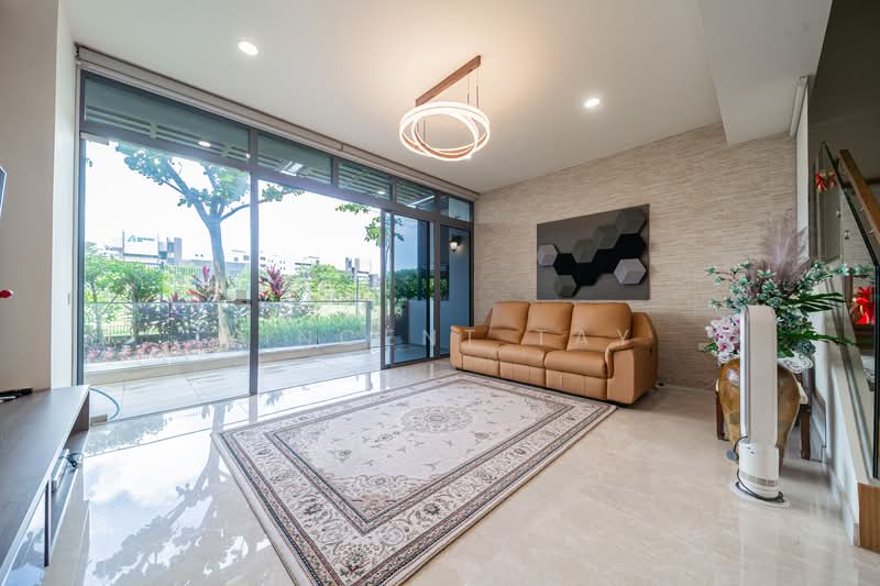 Belgravia Villas, 200 Ang Mo Kio Avenue 5, 5 Bedrooms, 3,961 sqft, Cluster House For Sale, by Vincent Tay, 500143113 - Living Room - PropertyGuru.com.sg