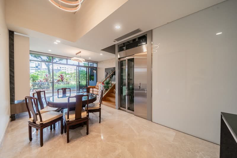 Belgravia Villas, 200 Ang Mo Kio Avenue 5, 5 Bedrooms, 3,961 sqft, Cluster House For Sale, by Vincent Tay, 500143113 - Dining Room - PropertyGuru.com.sg