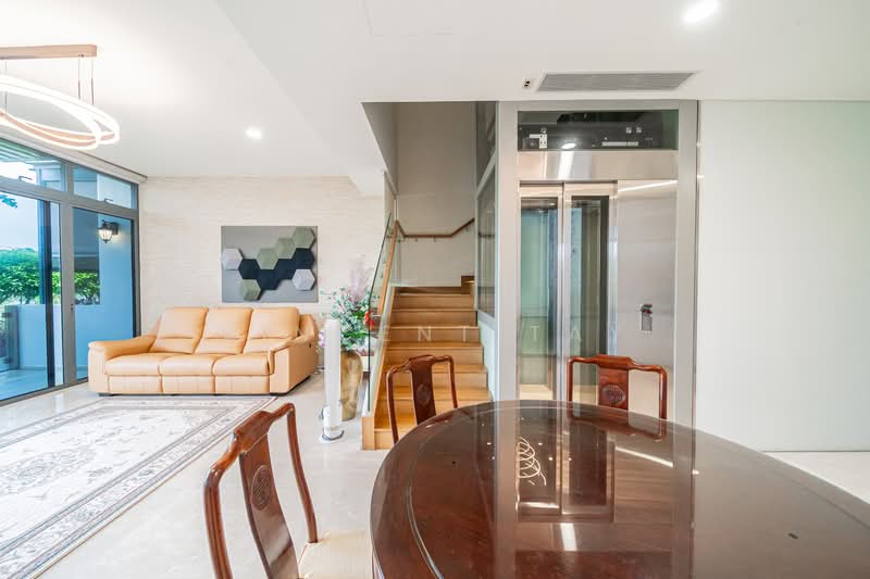 Belgravia Villas, 200 Ang Mo Kio Avenue 5, 5 Bedrooms, 3,961 sqft, Cluster House For Sale, by Vincent Tay, 500143113 - Living Room - PropertyGuru.com.sg