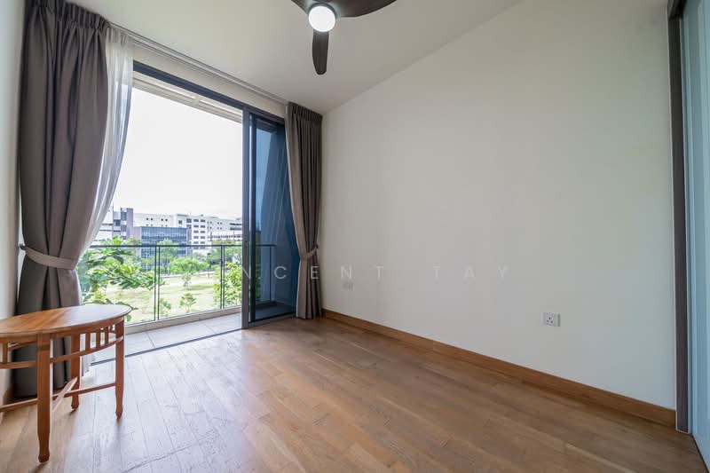 Belgravia Villas, 200 Ang Mo Kio Avenue 5, 5 Bedrooms, 3,961 sqft, Cluster House For Sale, by Vincent Tay, 500143113 - Balcony - PropertyGuru.com.sg