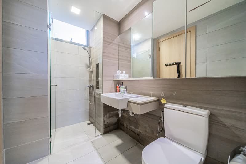 Belgravia Villas, 200 Ang Mo Kio Avenue 5, 5 Bedrooms, 3,961 sqft, Cluster House For Sale, by Vincent Tay, 500143113 - Bathroom - PropertyGuru.com.sg
