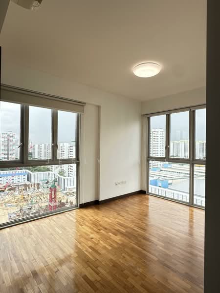 eCO, Bedok South Avenue 3, 2 Bedrooms, 861 sqft, Condominium For Rent, by Jeslyn Hoe, 500143115 - Master bedroom - PropertyGuru.com.sg