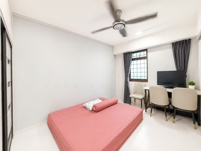 316 Sembawang Vista, 316 Sembawang Vista, 3 Bedrooms, 1,076 sqft, HDB Flat For Sale, by Chen Cun You, 500143124 - Bedroom - PropertyGuru.com.sg