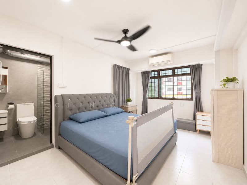 316 Sembawang Vista, 316 Sembawang Vista, 3 Bedrooms, 1,076 sqft, HDB Flat For Sale, by Chen Cun You, 500143124 - Bedroom - PropertyGuru.com.sg