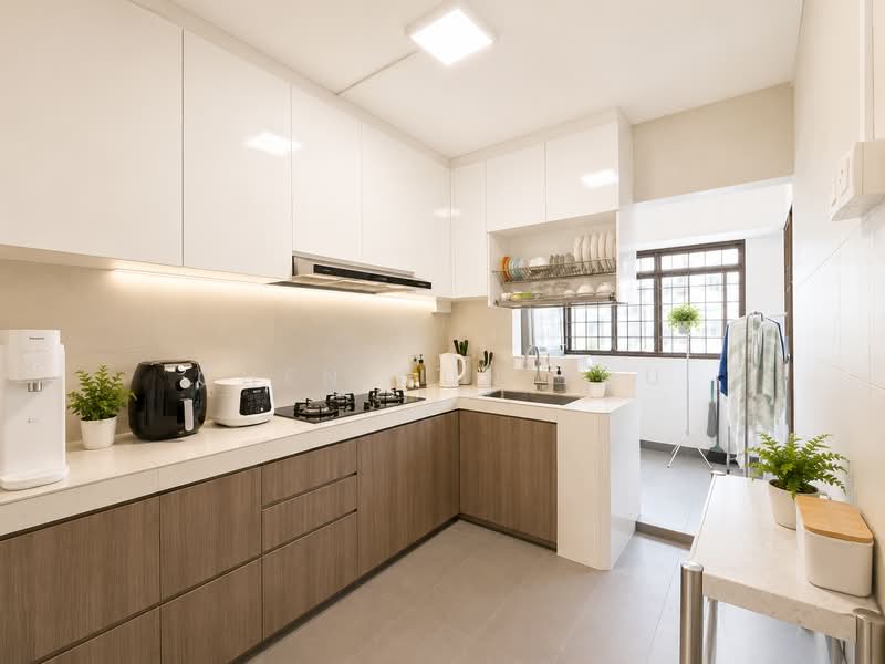 316 Sembawang Vista, 316 Sembawang Vista, 3 Bedrooms, 1,076 sqft, HDB Flat For Sale, by Chen Cun You, 500143124 - Kitchen - PropertyGuru.com.sg