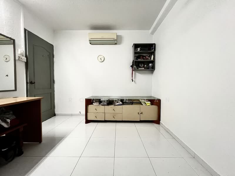 234 Tampines Street 21, 234 Tampines Street 21, 2 Bedrooms, 786 sqft, HDB Flat For Sale, by Bronnen Tan, 500143125 - Interior - PropertyGuru.com.sg