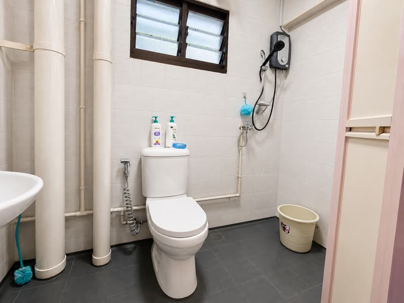 545 Serangoon North Avenue 3, 545 Serangoon North Avenue 3, 3 Bedrooms, 1,076 sqft, HDB Flat For Rent, by Ryan Low, 500143129 - Bathroom - PropertyGuru.com.sg