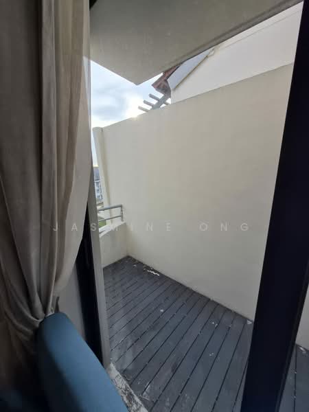 Nineteen Shelford, 19 Shelford Road, 1 Bedroom, 750 sqft, Condominium For Rent, by Jasmine Ong, 500143132 - Balcony - PropertyGuru.com.sg