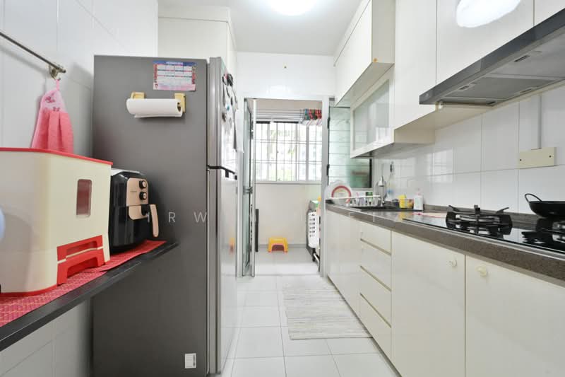 636A Senja Parc View, 636A Senja Road, 2 Bedrooms, 721 sqft, HDB Flat For Sale, by Irwin Hafiz, 500143135 - Kitchen - PropertyGuru.com.sg