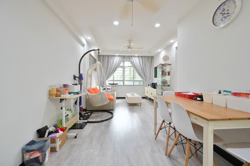 636A Senja Parc View, 636A Senja Road, 2 Bedrooms, 721 sqft, HDB Flat For Sale, by Irwin Hafiz, 500143135 - Living Room - PropertyGuru.com.sg