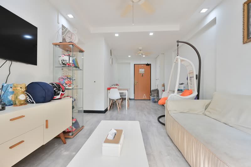 636A Senja Parc View, 636A Senja Road, 2 Bedrooms, 721 sqft, HDB Flat For Sale, by Irwin Hafiz, 500143135 - Living Room - PropertyGuru.com.sg