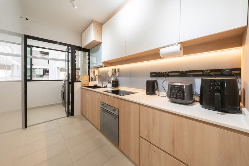 415A Northshore Drive, 415A Northshore Drive, 3 Bedrooms, 1,022 sqft, HDB Flat For Sale, by Leann Lin, 500143137 - Kitchen - PropertyGuru.com.sg
