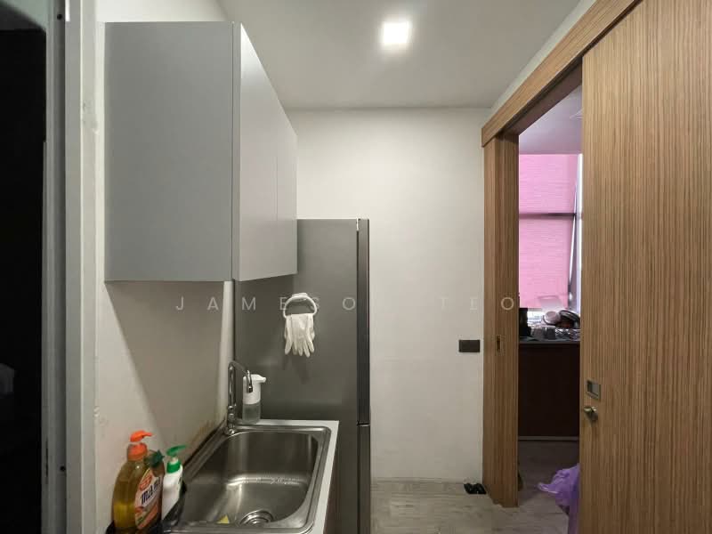 Wcega Tower, 21 Bukit Batok Crescent, 958 sqft, Light Industrial (B1) For Rent, by JAMESON TEO, 500143139 - Kitchen - CommercialGuru.com.sg