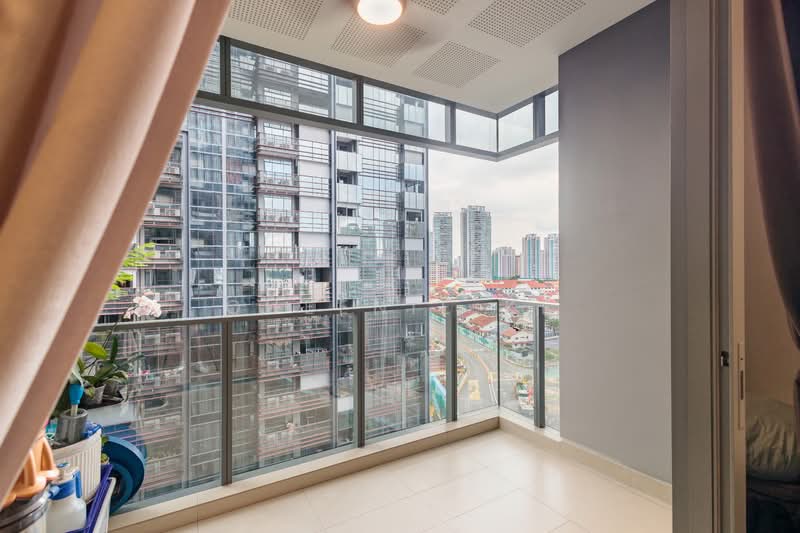 JadeScape, 6 Shunfu Road, 3 Bedrooms, 1,055 sqft, Condominium For Sale, by Queenie Ke, 500143154 - Balcony - PropertyGuru.com.sg