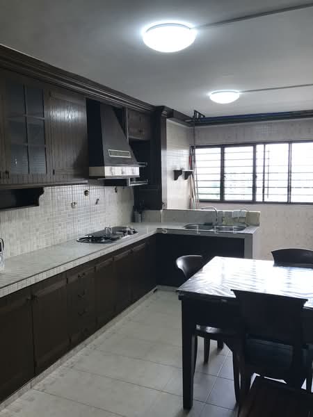 550 Ang Mo Kio Avenue 10, 550 Ang Mo Kio Avenue 10, 3 Bedrooms, 1,001 sqft, HDB Flat For Rent, by Dennis Lee, 500143161 - Kitchen - PropertyGuru.com.sg