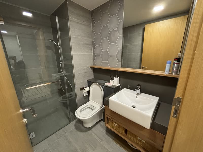 The Navian, Jalan Eunos, 2 Bedrooms, 657 sqft, Condominium For Sale, by Jerry Ye, 500143166 - Bathroom - PropertyGuru.com.sg