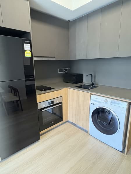 The Navian, Jalan Eunos, 2 Bedrooms, 657 sqft, Condominium For Sale, by Jerry Ye, 500143166 - Kitchen - PropertyGuru.com.sg