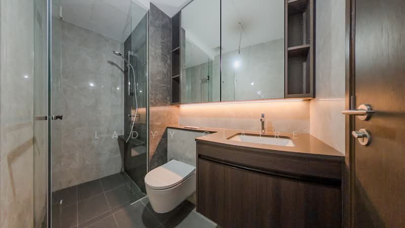 Tembusu Grand, 94 Jalan Tembusu, 2 Bedrooms, 667 sqft, Condominium For Sale, by Ladyy Claire, 500143167 - Bathroom - PropertyGuru.com.sg