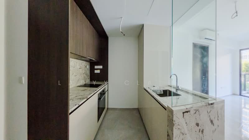 Tembusu Grand, 94 Jalan Tembusu, 2 Bedrooms, 667 sqft, Condominium For Sale, by Ladyy Claire, 500143167 - Kitchen - PropertyGuru.com.sg