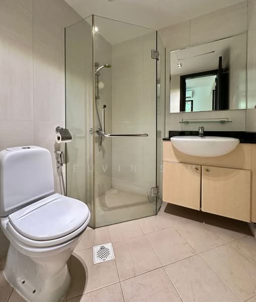 Jervois Regency, 49 Jervois Road, 2 Bedrooms, 969 sqft, Apartment For Sale, by Melvin Sim, 500143181 - Bathroom - PropertyGuru.com.sg