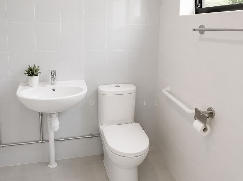 835 Woodlands Street 83, 835 Woodlands Street 83, 2 Bedrooms, 786 sqft, HDB Flat For Rent, by John Lee, 500143182 - Bathroom - PropertyGuru.com.sg