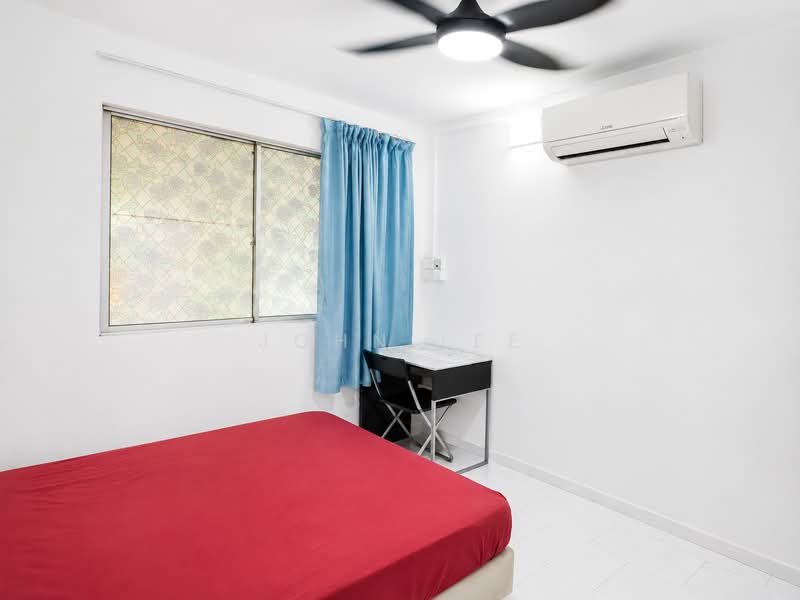 835 Woodlands Street 83, 835 Woodlands Street 83, 2 Bedrooms, 786 sqft, HDB Flat For Rent, by John Lee, 500143182 - Bedroom - PropertyGuru.com.sg
