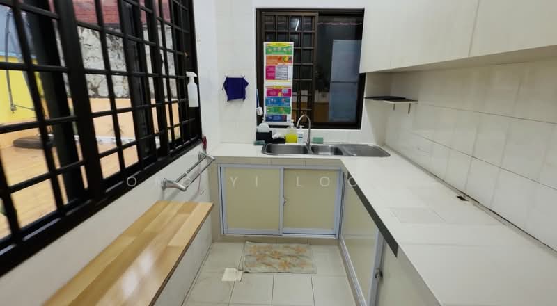 Pasir Ris Beach Park, 15 Pasir Ris Way, 3 Bedrooms, 3,320 sqft, Semi-Detached House For Rent, by Ong Yi Loong, 500143200 - Kitchen - PropertyGuru.com.sg