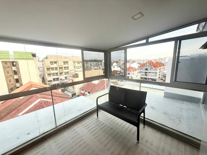 Stadia, 27 Yio Chu Kang Road, 2 Bedrooms, 1,001 sqft, Condominium For Sale, by Kwan Wai Kim, 500143210 - Balcony - PropertyGuru.com.sg