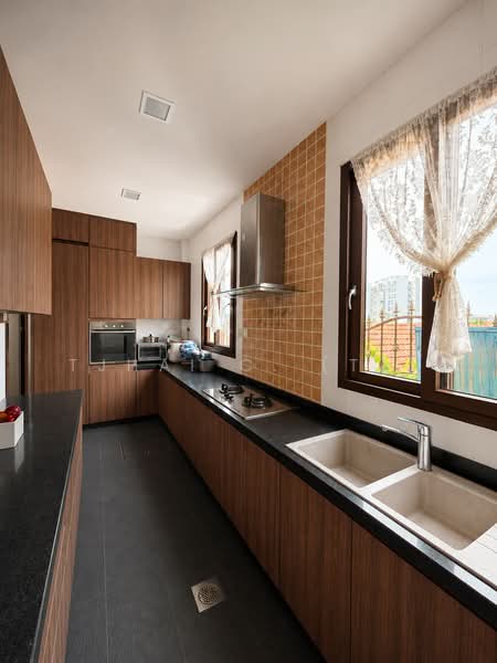 Sembawang Springs Estate, , 5 Bedrooms, 3,766 sqft, Semi-Detached House For Sale, by TJHAI C. (TJ), 500143213 - Kitchen - PropertyGuru.com.sg