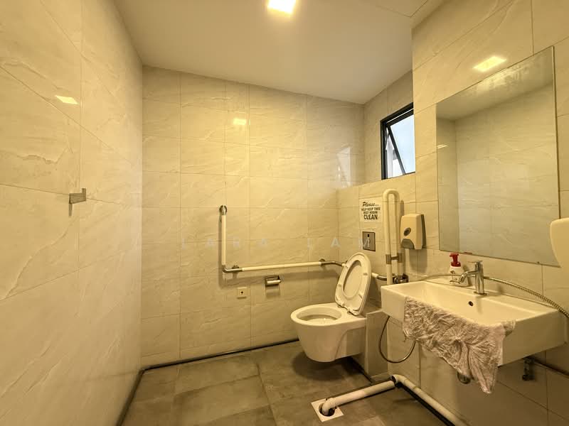 CT Hub 2, 114 Lavender Street, Balestier / Toa Payoh, 645 sqft, Office For Rent, by Lara Lam, 500143226 - Bathroom - CommercialGuru.com.sg