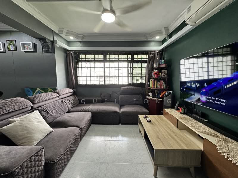 708 Woodlands Drive 70, 708 Woodlands Drive 70, 3 Bedrooms, 1,065 sqft, HDB Flat For Sale, by Raquel Fong, 500143232 - Living Room - PropertyGuru.com.sg