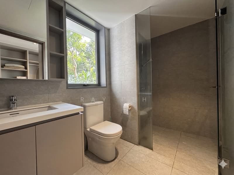 The Visionaire, 184 Canberra Drive, 3 Bedrooms, 980 sqft, Executive Condominium For Sale, by Ray Peh, 500143233 - Master Bathroom - PropertyGuru.com.sg