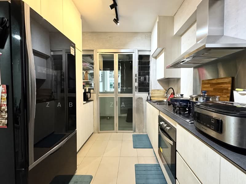 449A Bukit Batok West Avenue 9, 449A Bukit Batok West Avenue 9, 3 Bedrooms, 1,001 sqft, HDB Flat For Sale, by Zabid Zakariah, 500143239 - Kitchen - PropertyGuru.com.sg