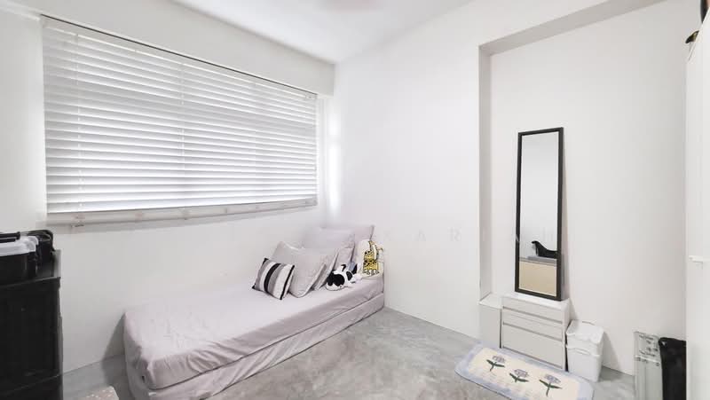 449A Bukit Batok West Avenue 9, 449A Bukit Batok West Avenue 9, 3 Bedrooms, 1,001 sqft, HDB Flat For Sale, by Zabid Zakariah, 500143239 - Bedroom - PropertyGuru.com.sg