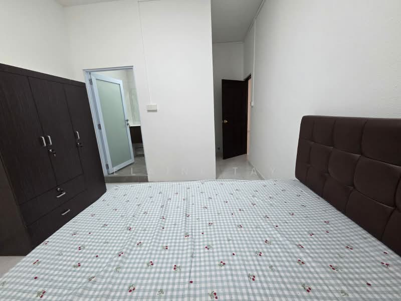 East coast road near Marine Parade mrt, East Coast Road, Room Rental, 280 sqft, Terraced House For Rent, by Elaine Tay, 500143242 - Bedroom - PropertyGuru.com.sg
