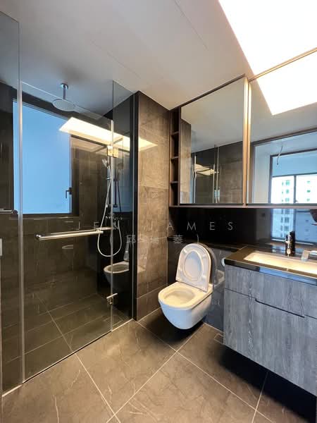 The M, 30 Middle Road, 2 Bedrooms, 667 sqft, Condominium For Sale, by Jen James (邱瑞蓁), 500143244 - Bathroom - PropertyGuru.com.sg