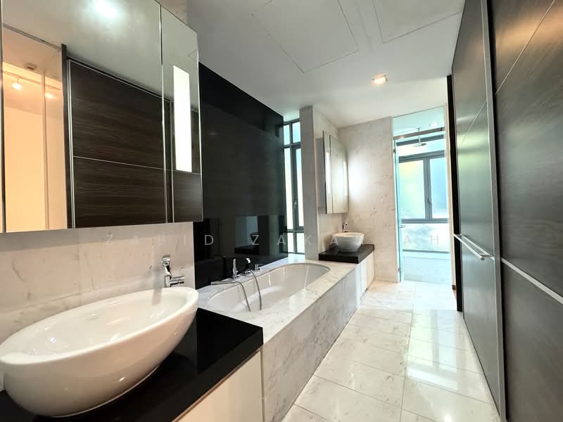 Orange Grove Residences, 27 Orange Grove Road, 4 Bedrooms, 2,379 sqft, Condominium For Rent, by Zabid Zakariah, 500143246 - Bathroom - PropertyGuru.com.sg