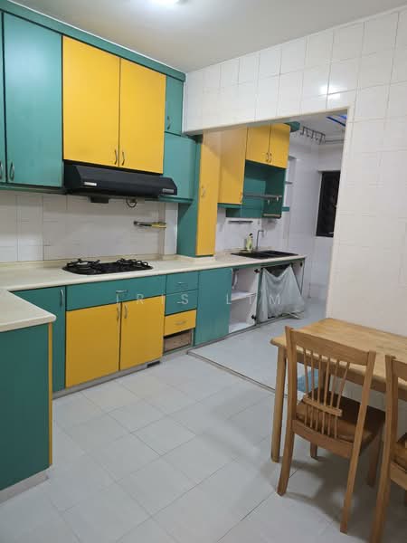 279 Toh Guan Road, 279 Toh Guan Road, 3 Bedrooms, 1,291 sqft, HDB Flat For Rent, by Iris Lim, 500143249 - Kitchen - PropertyGuru.com.sg