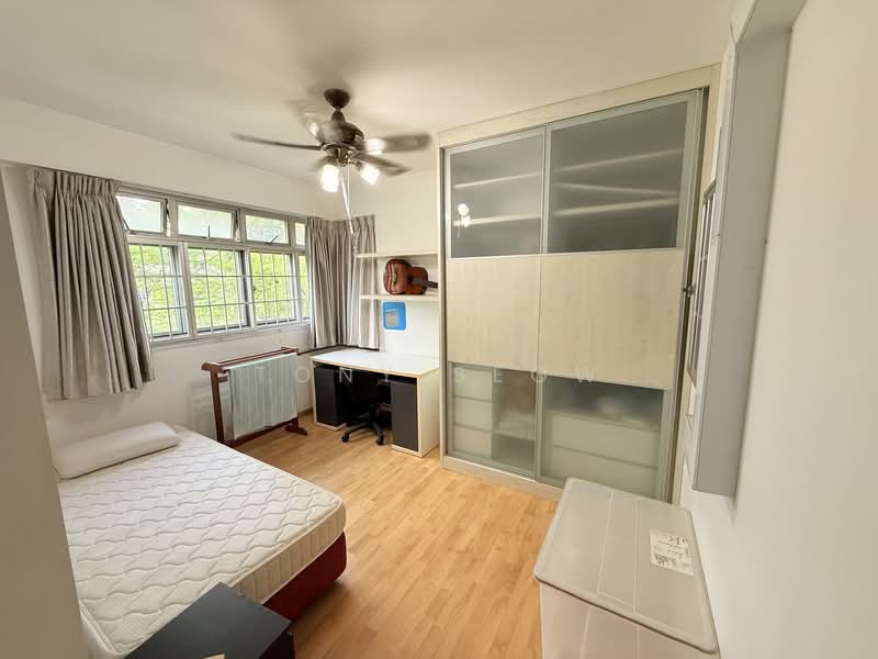 21 Teban Gardens Road, 21 Teban Gardens Road, 3 Bedrooms, 936 sqft, HDB Flat For Sale, by Tony Seow, 500143251 - Bedroom - PropertyGuru.com.sg