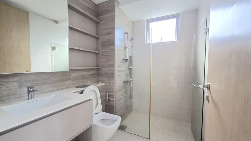 High Park Residences, 29 Fernvale Road, 3 Bedrooms, 872 sqft, Condominium For Rent, by Fay Lim, 500143256 - Master Bathroom - PropertyGuru.com.sg
