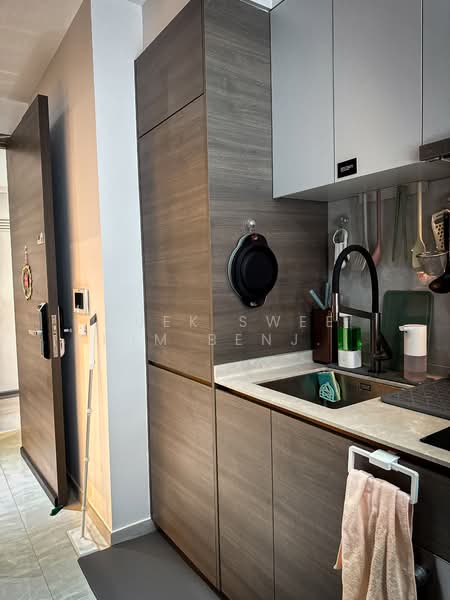 The Florence Residences, 99 Hougang Avenue 2, 1 Bedroom, 484 sqft, Condominium For Rent, by Quek Swee Khim Benjamin, 500143264 - Kitchen - PropertyGuru.com.sg