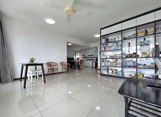 For Sale - 165B Yung Kuang Court