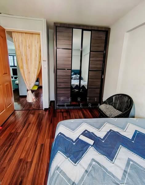 227 Lorong 8 Toa Payoh, 227 Lorong 8 Toa Payoh, 3 Bedrooms, 883 sqft, HDB Flat For Sale, by Era Pertiwi (Elle Era), 500143272 - Bedroom - PropertyGuru.com.sg