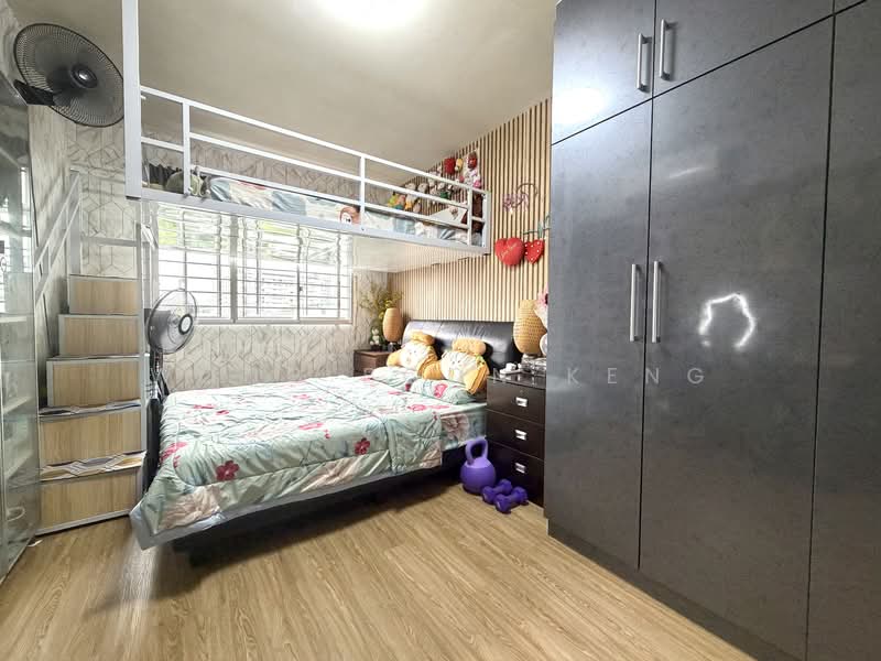 879B Tampines Avenue 8, 879B Tampines Avenue 8, 3 Bedrooms, 1,001 sqft, HDB Flat For Sale, by Wong Boon Keng, 500143279 - PropertyGuru.com.sg